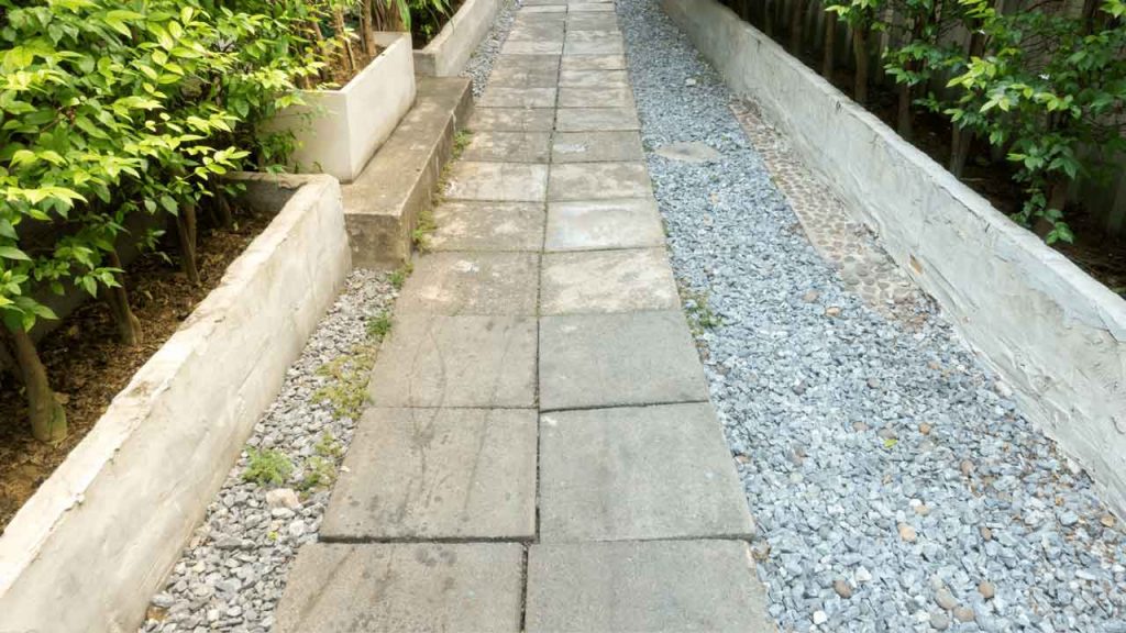 retaining wall specialists near me